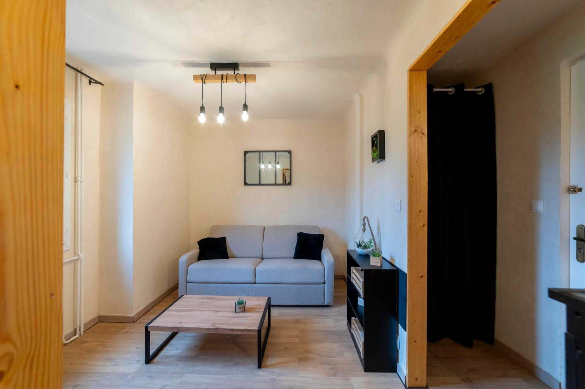 La Galleanne Studio Agreable Et Chaleureux Briancon  Bagian luar foto