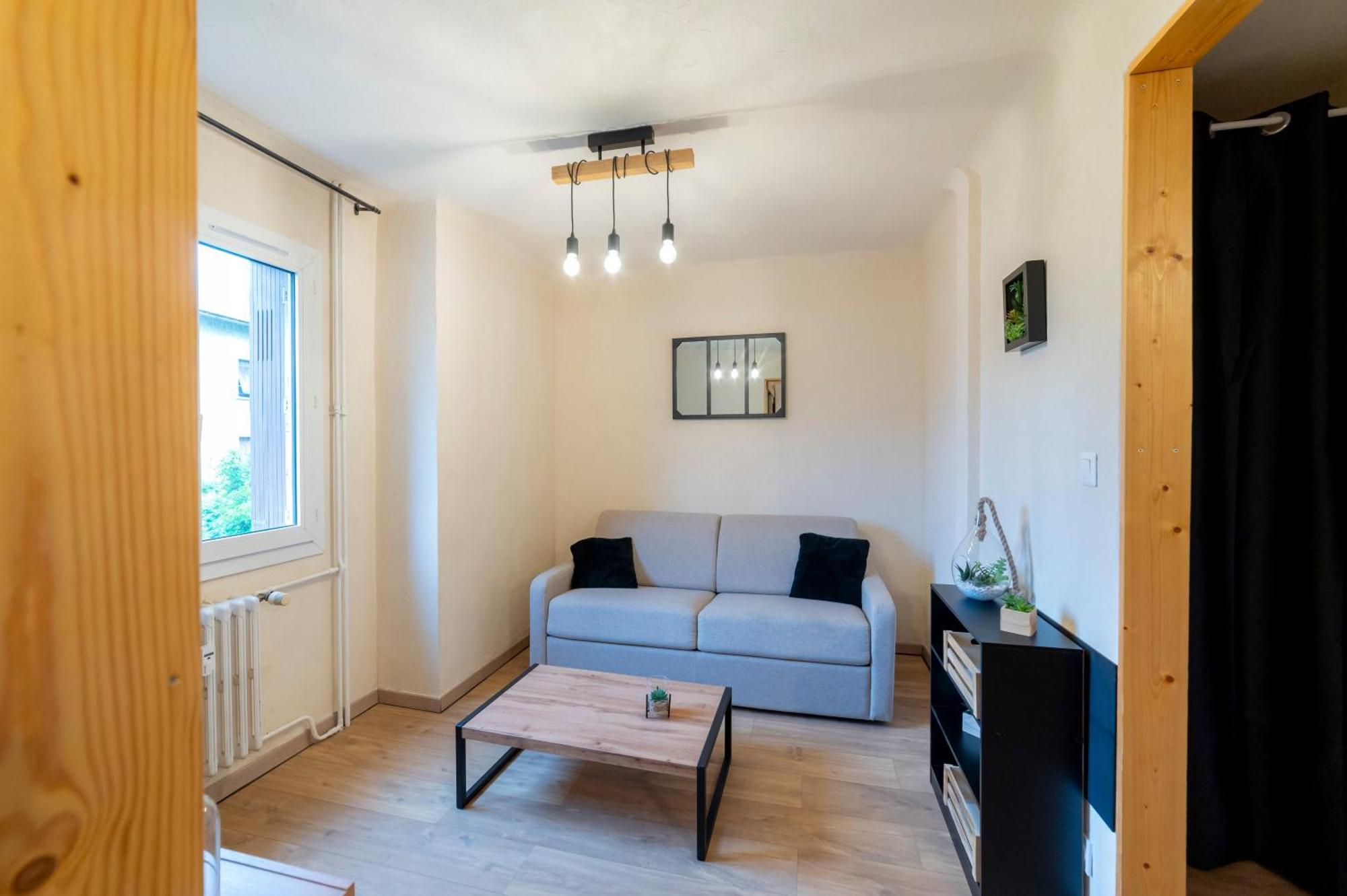La Galleanne Studio Agreable Et Chaleureux Briancon  Bagian luar foto