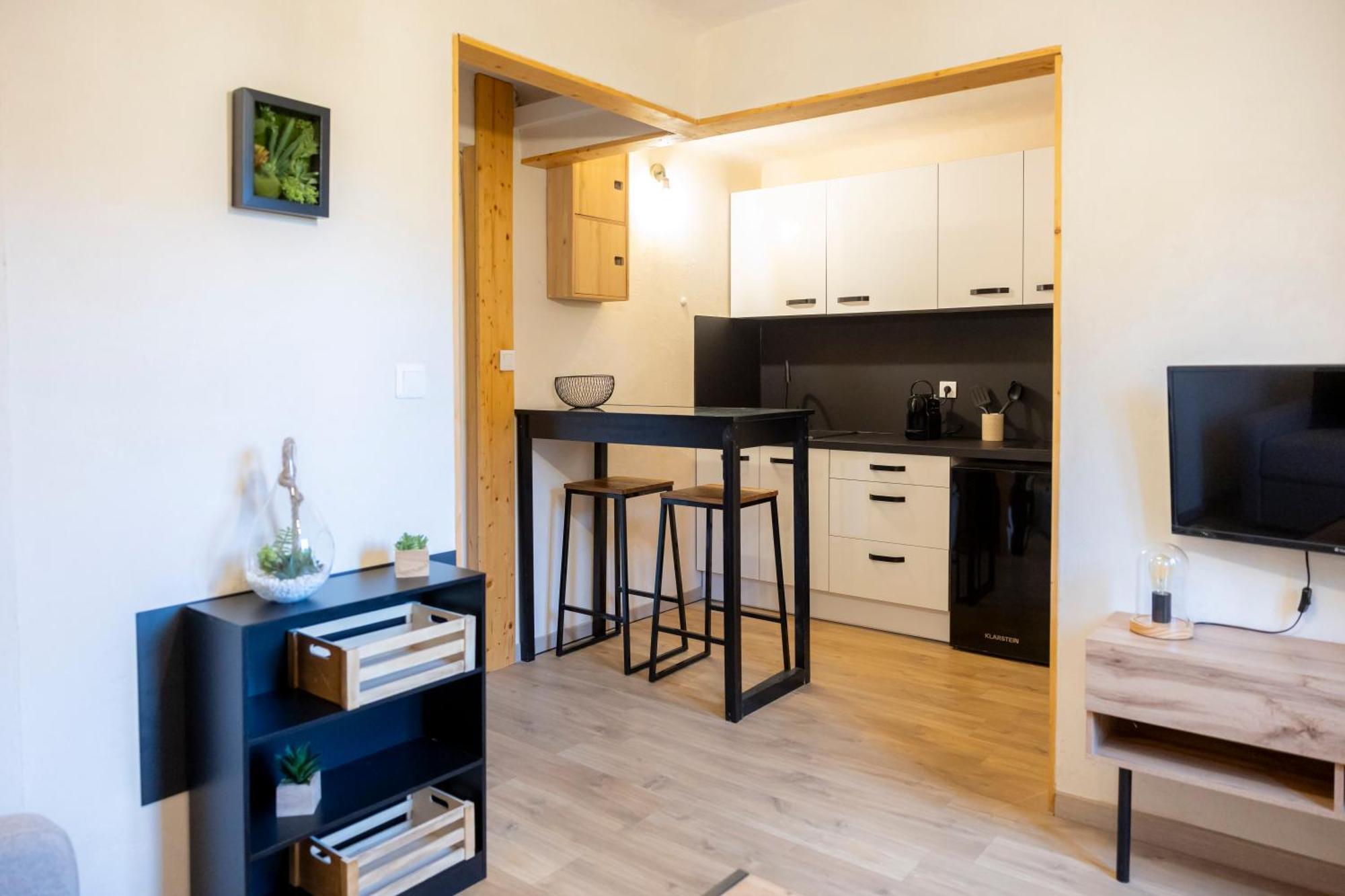 La Galleanne Studio Agreable Et Chaleureux Briancon  Bagian luar foto